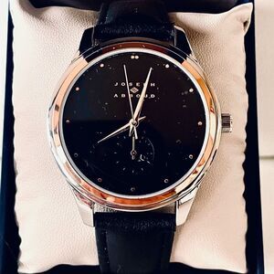 NWT with Gift Box Gorgeous!! Joseph Abboud Gold Silver Black Leather Fine Watch